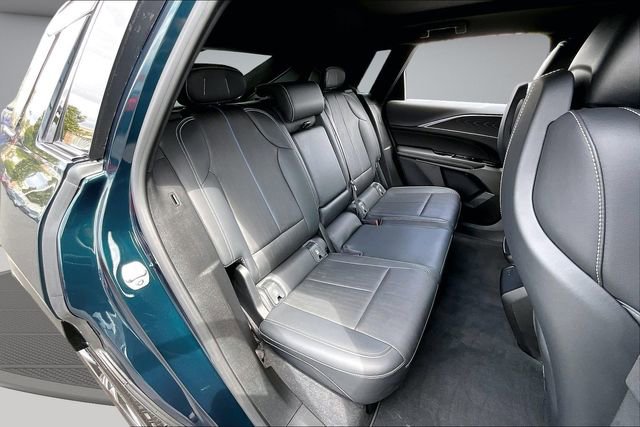 Used 2024 Cadillac Lyriq Luxury w/ LPO, Floor Liner Package AWD/4WD image 25