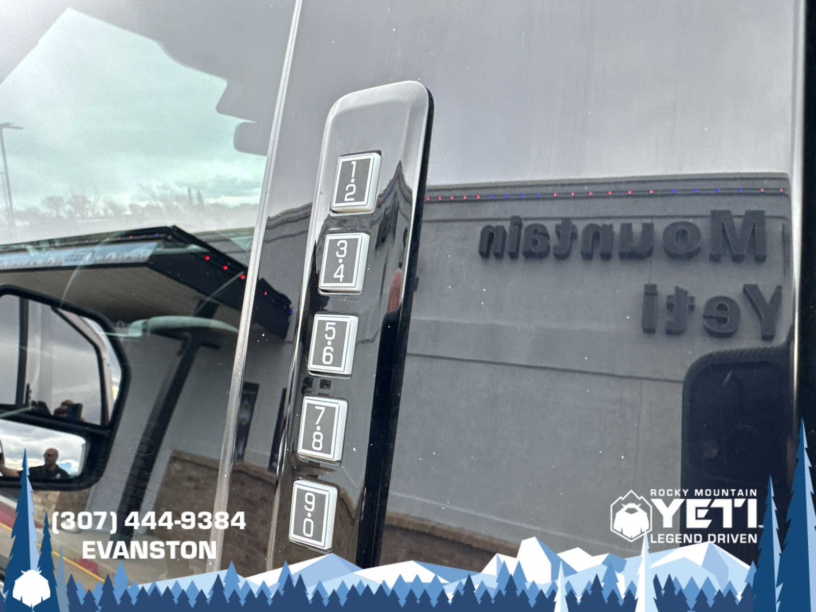 Used 2024 Ford F350 Lariat AWD/4WD image 22