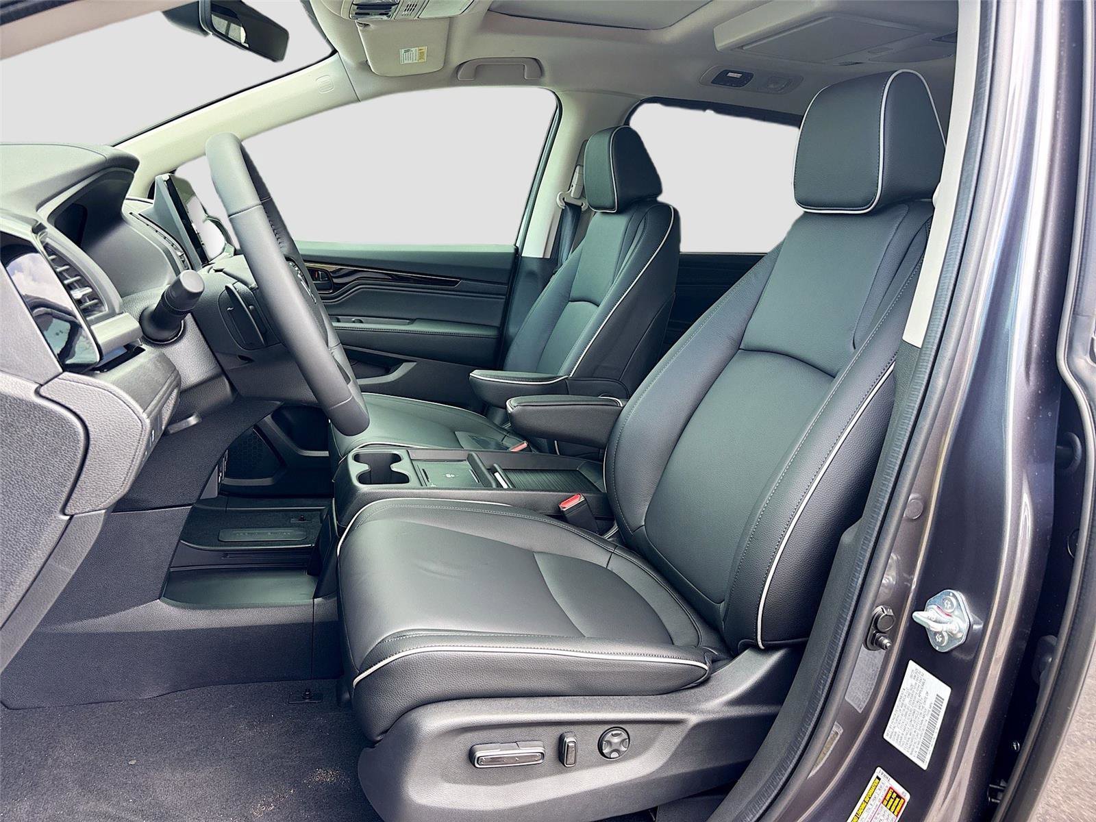 New 2026 Honda Odyssey Touring image 25