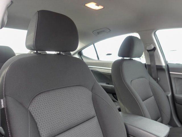 Used 2018 Hyundai Elantra SE image 15