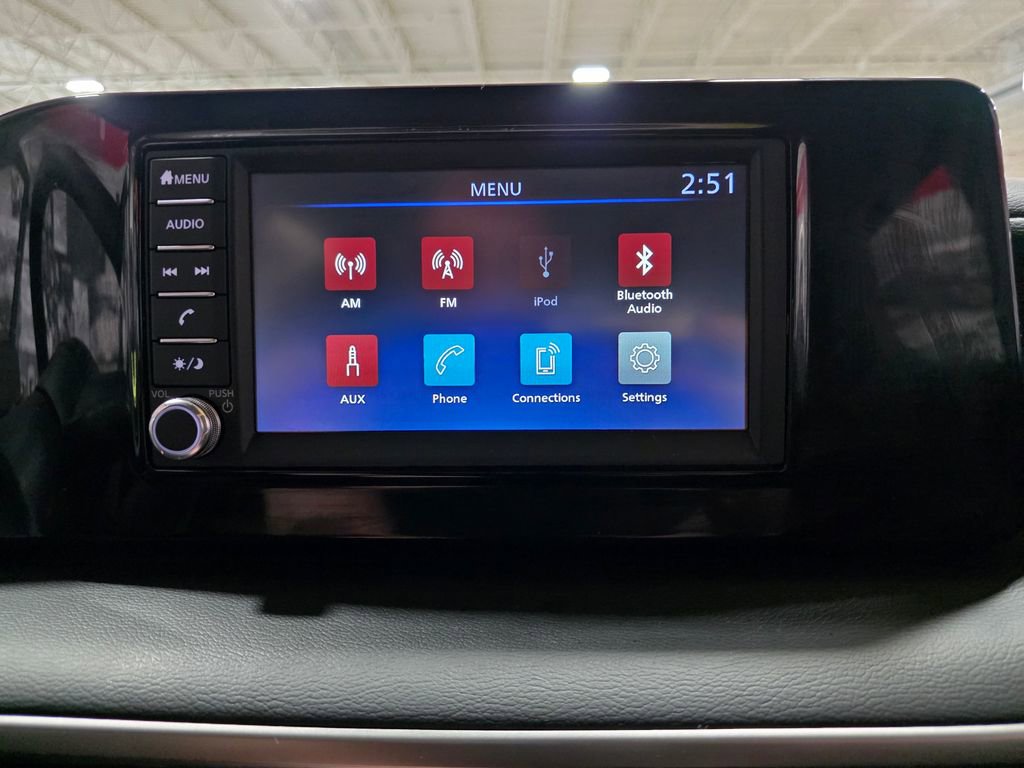 Used 2025 Nissan Kicks S AWD/4WD image 23