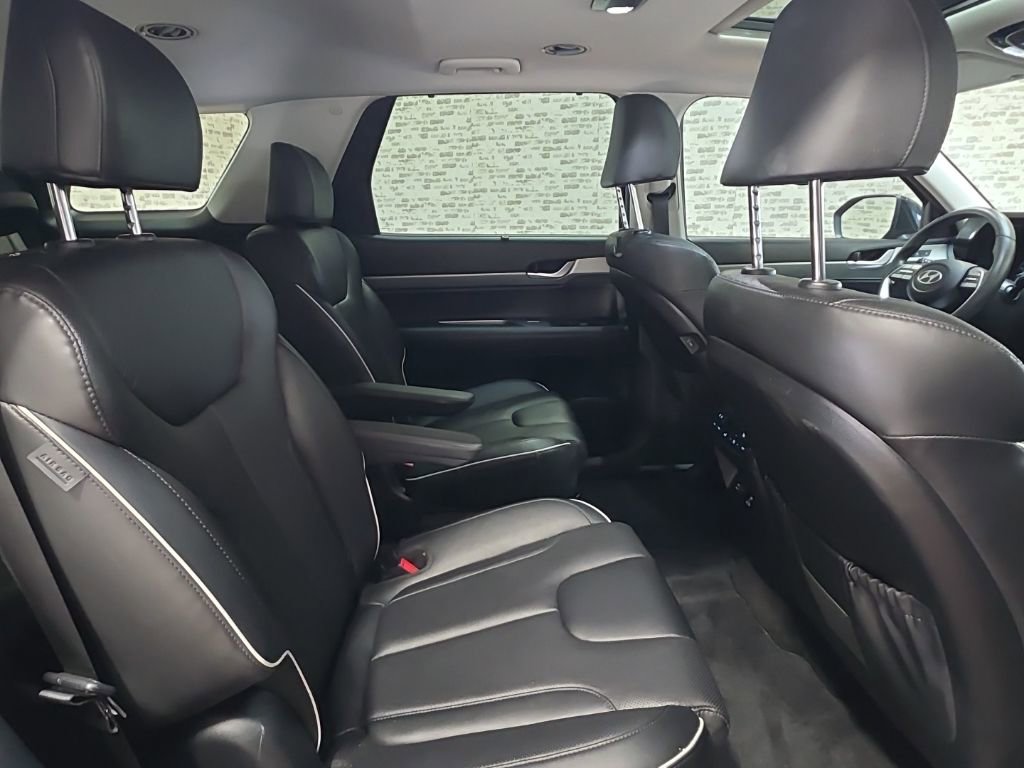 Used 2025 Hyundai Palisade SEL image 12