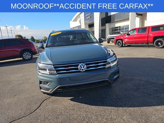 Used 2020 Volkswagen Tiguan SE w/ Panoramic Sunroof Package image 5