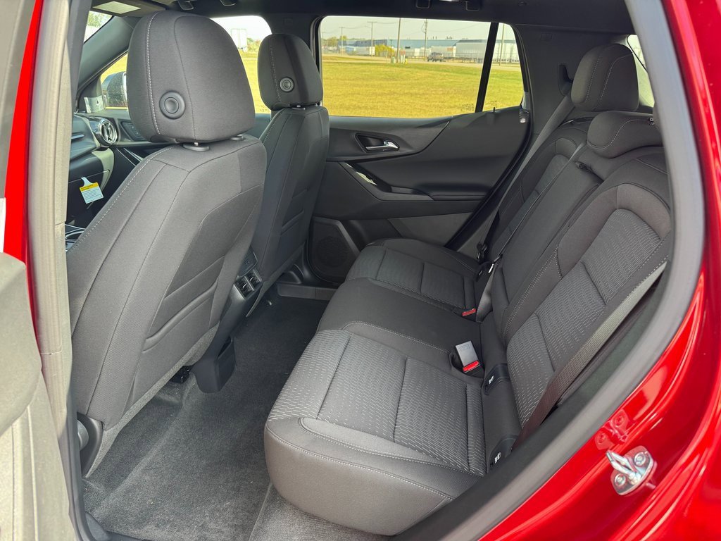 New 2026 Chevrolet Equinox LT w/ LPO, Floor Liner Package image 30