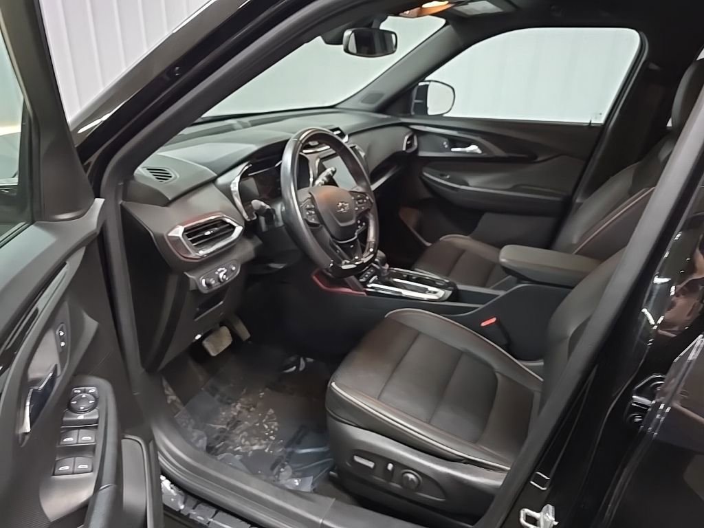 Used 2021 Chevrolet TrailBlazer RS w/ Convenience Package AWD/4WD image 27