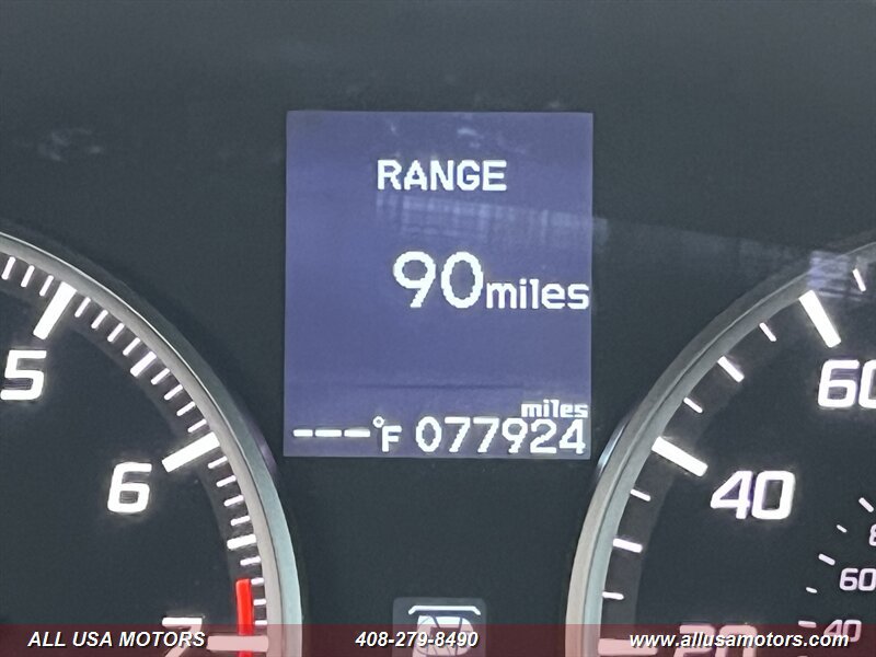 Used 2013 Acura ILX w/ Technology Package FWD image 27