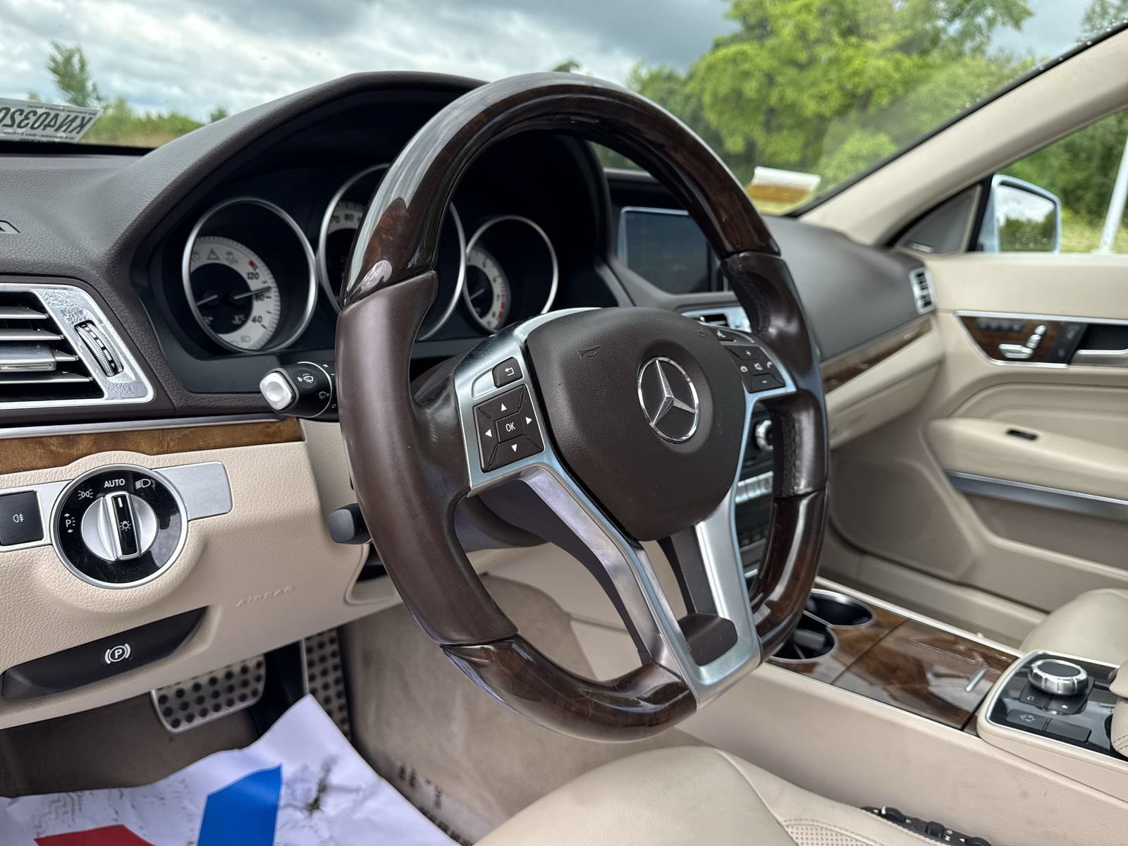 Used 2016 Mercedes-Benz E 400 4MATIC Coupe image 20