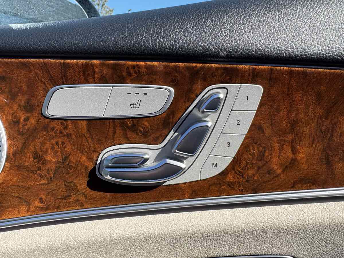 Used 2019 Mercedes-Benz E 300 4MATIC w/ Premium 1 Package image 36