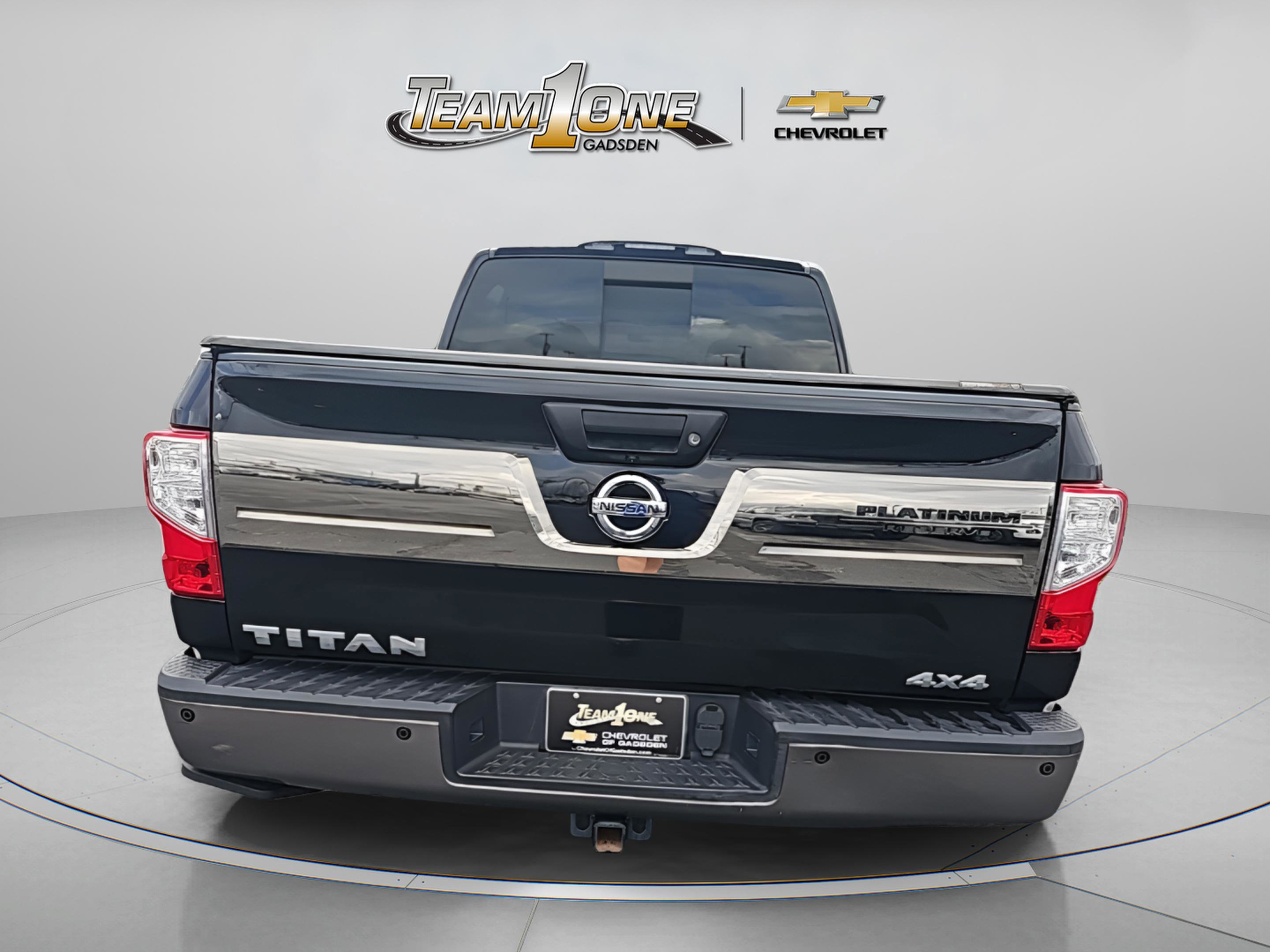 Used 2018 Nissan Titan Platinum Reserve w/ Platinum Utility Package image 5
