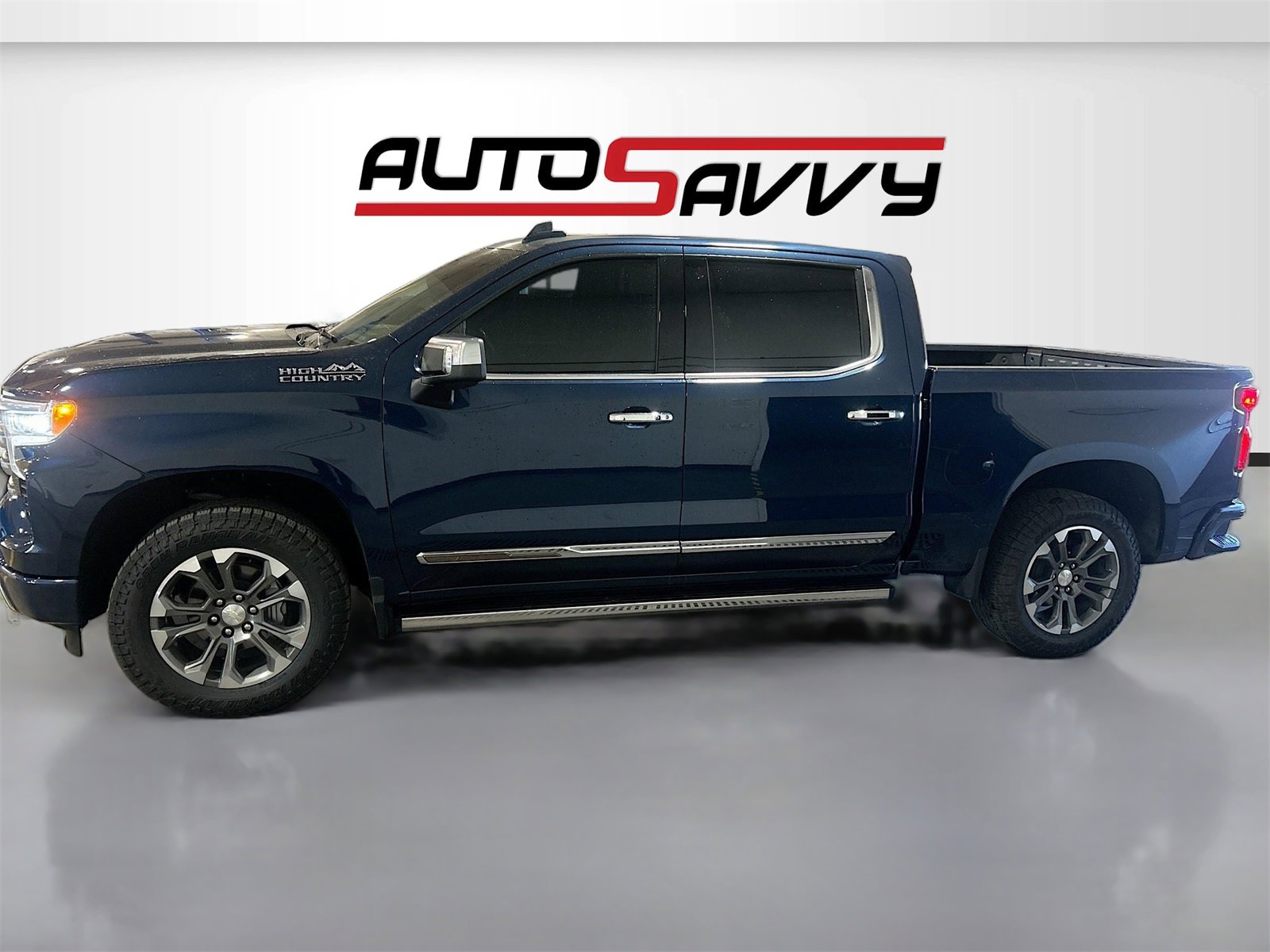 Used 2022 Chevrolet Silverado 1500 High Country w/ Z71 Off-Road Package image 4