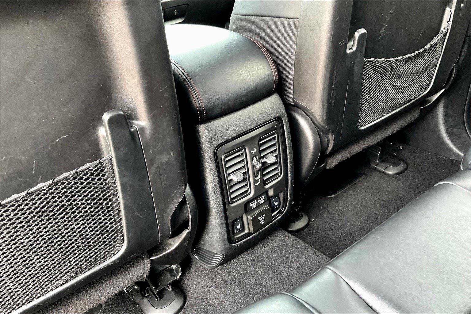 Used 2024 Dodge Durango GT image 34