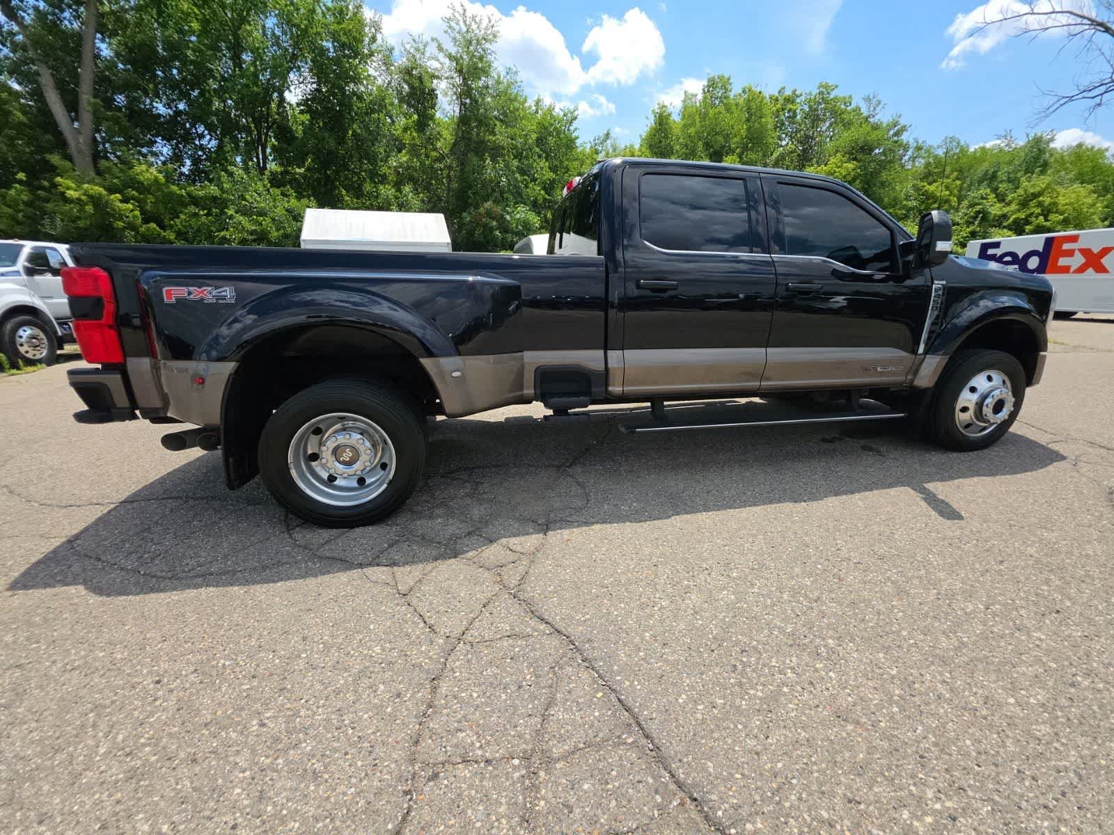 Used 2023 Ford F450 King Ranch w/ FX4 Off-Road Package AWD/4WD image 7