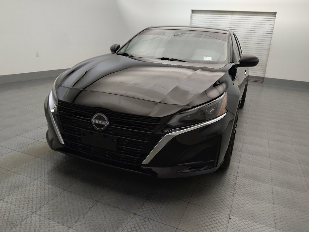 Used 2025 Nissan Altima 2.5 S FWD image 15