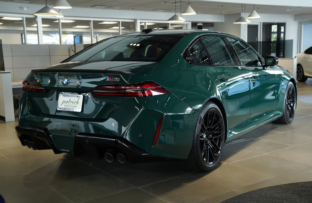 New 2027 BMW M5 w/ Carbon Package AWD/4WD image 3