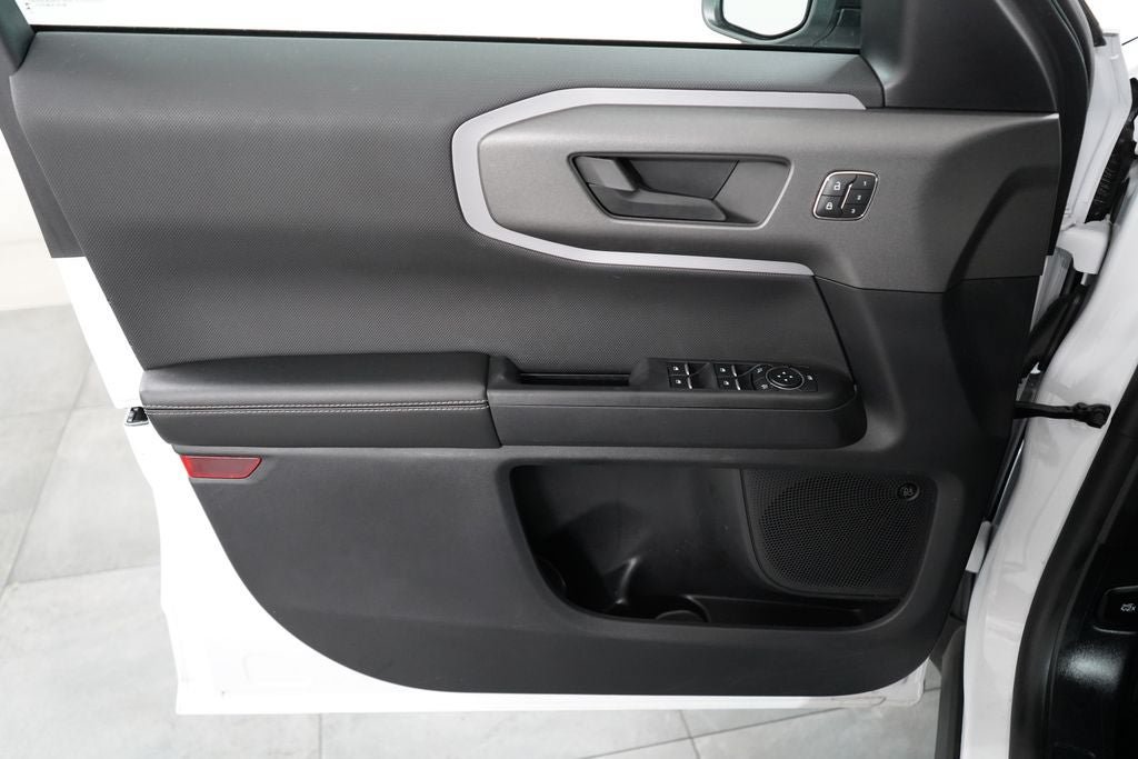 Certified 2025 Ford Bronco Sport Outer Banks w/ Outer Banks Tech Package+ AWD/4WD image 16