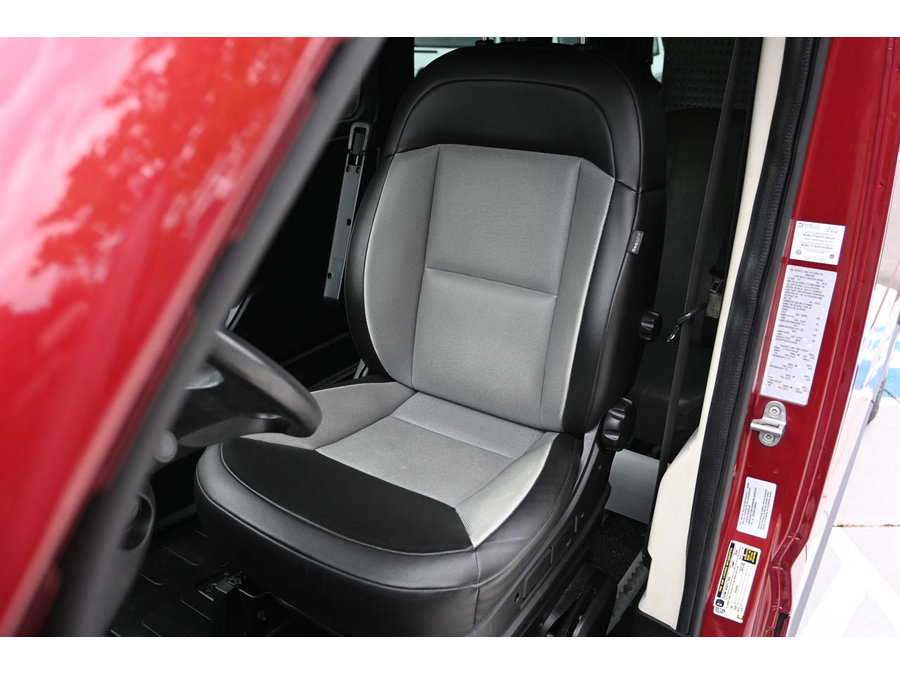 Used 2016 RAM ProMaster 2500 w/ Premium Appearance Group FWD image 14