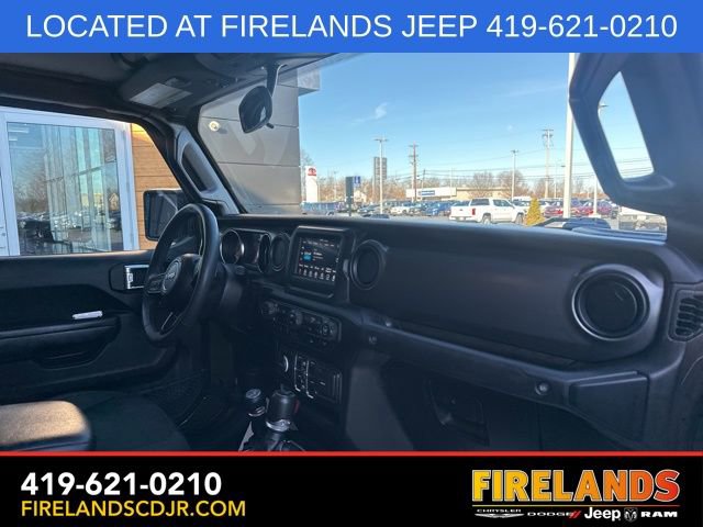 Used 2023 Jeep Gladiator Willys image 12