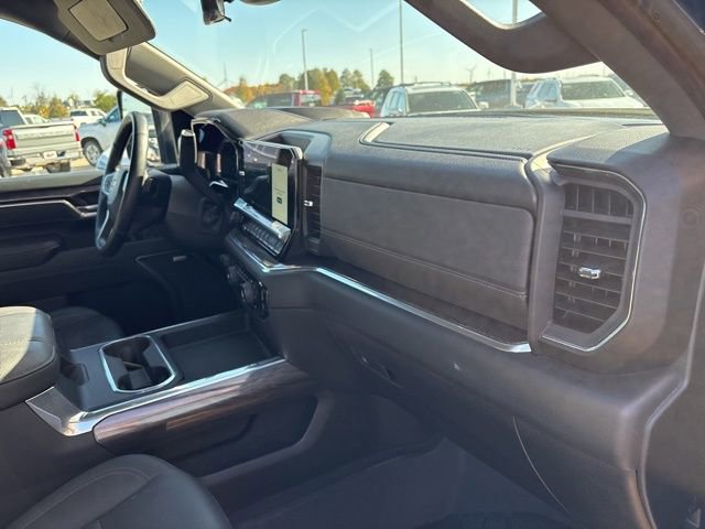 Certified 2025 Chevrolet Silverado 2500 LTZ w/ LTZ Premium Package image 23
