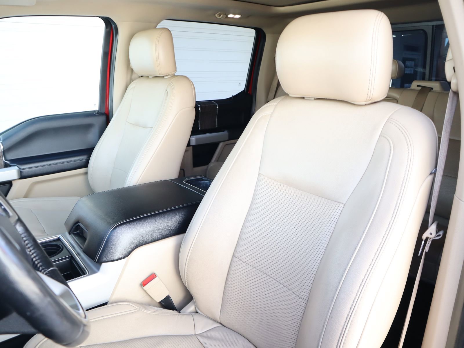 Used 2019 Ford F450 Lariat w/ Lariat Ultimate Package image 31