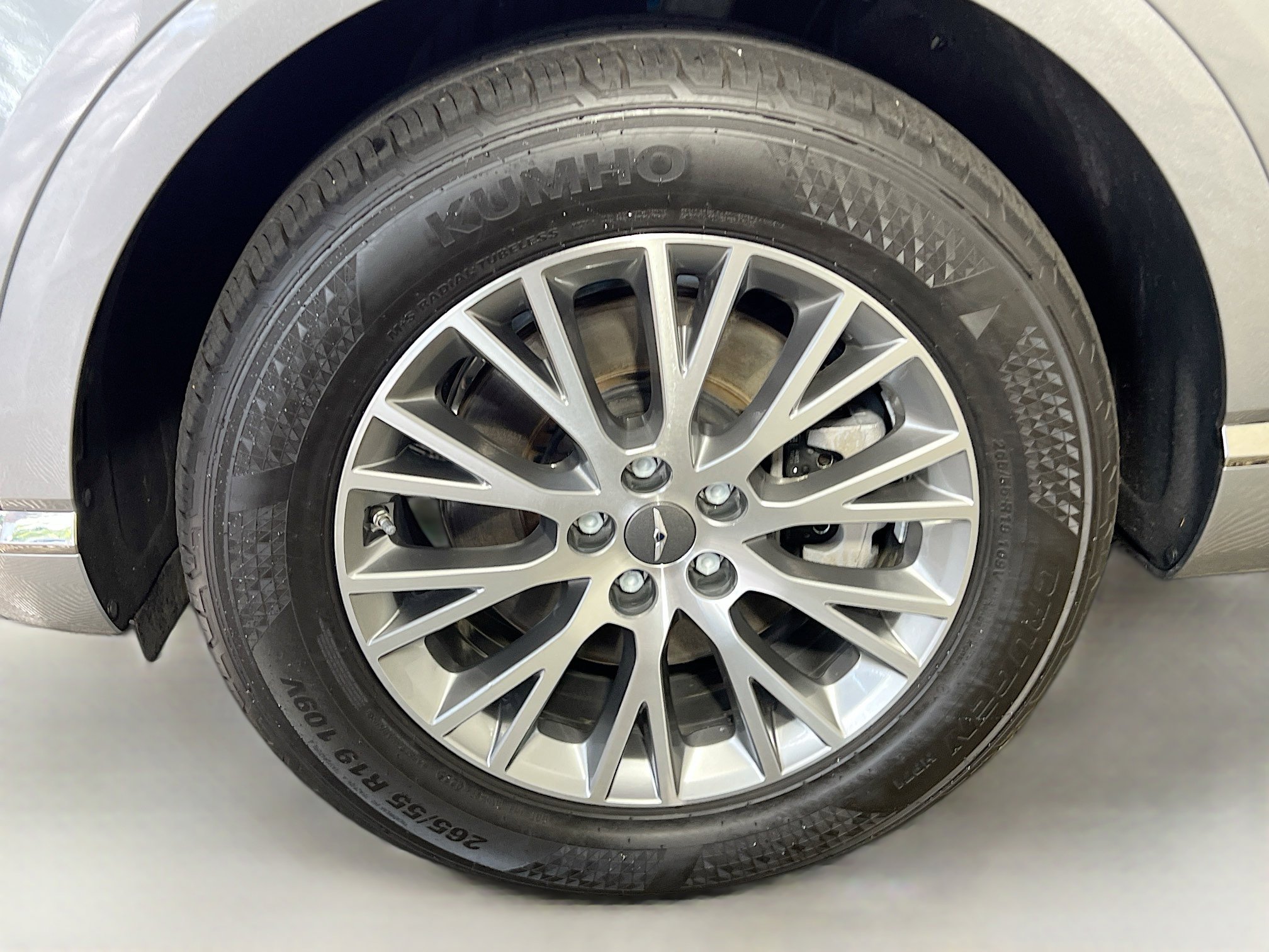 Used 2024 Genesis GV80 2.5T AWD/4WD image 14