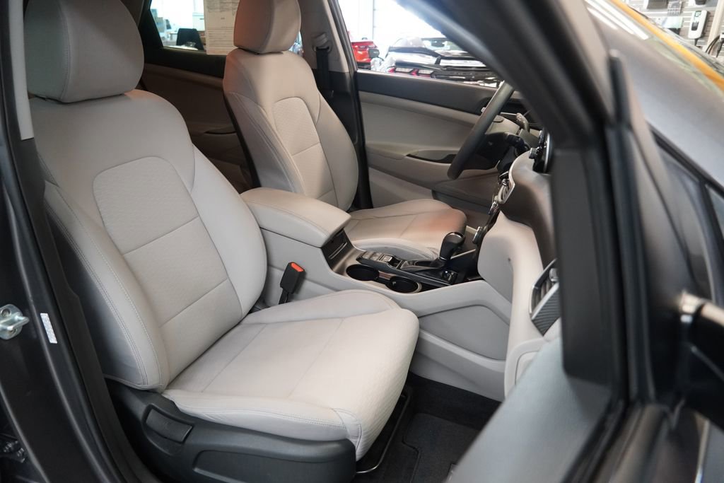 Used 2020 Hyundai Tucson SE w/ Cargo Package FWD image 32