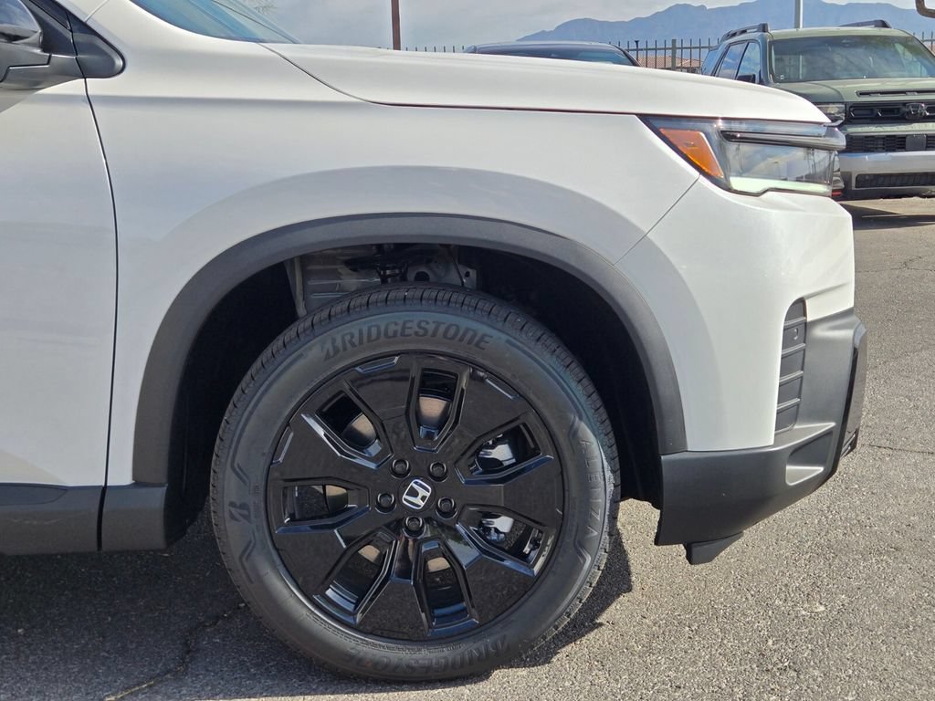 New 2026 Honda Pilot Black Edition image 6