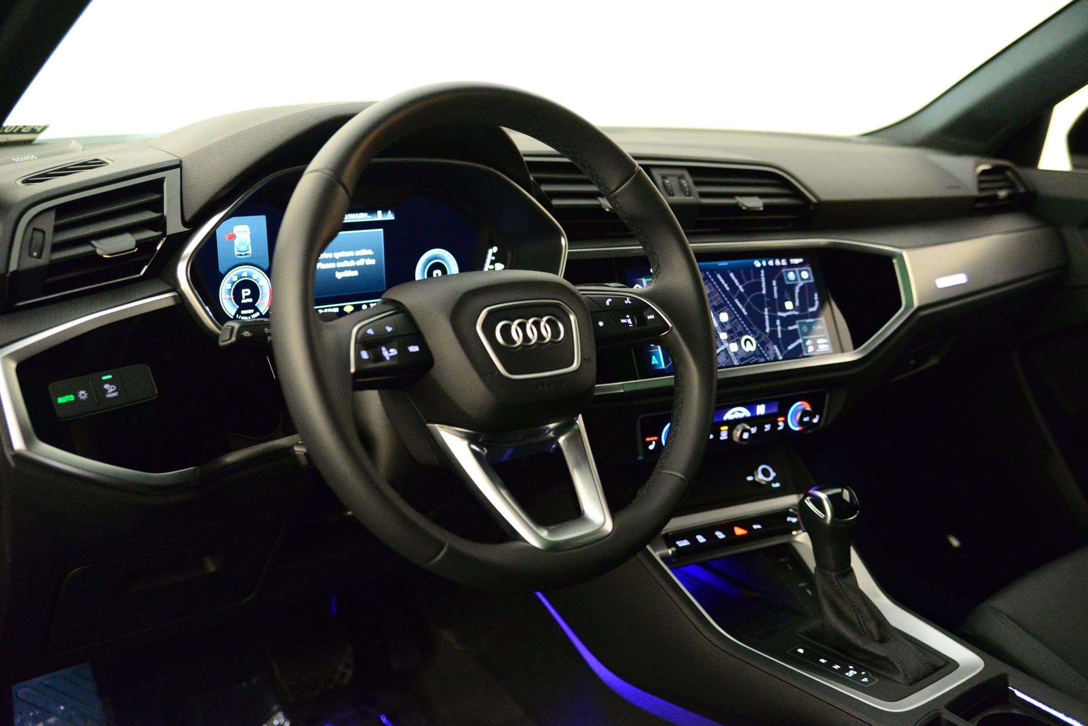 Certified 2025 Audi Q3 2.0T Premium Plus w/ Premium Plus Package image 26