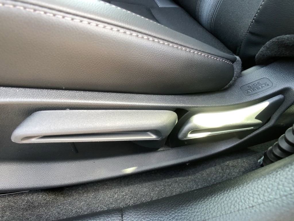 Used 2025 Honda Civic Sport image 12