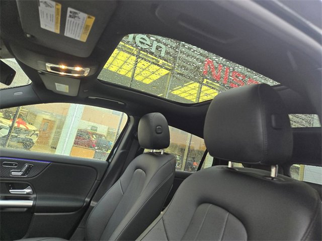 Used 2025 Mercedes-Benz GLA 250 4MATIC image 23