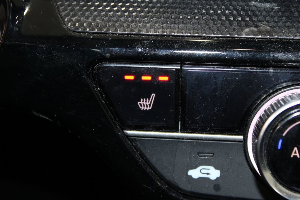 Used 2023 Honda CR-V EX-L image 30