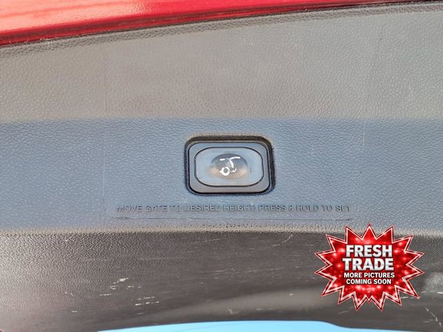 Used 2018 Ford Explorer XLT w/ Equipment Group 202A FWD image 29