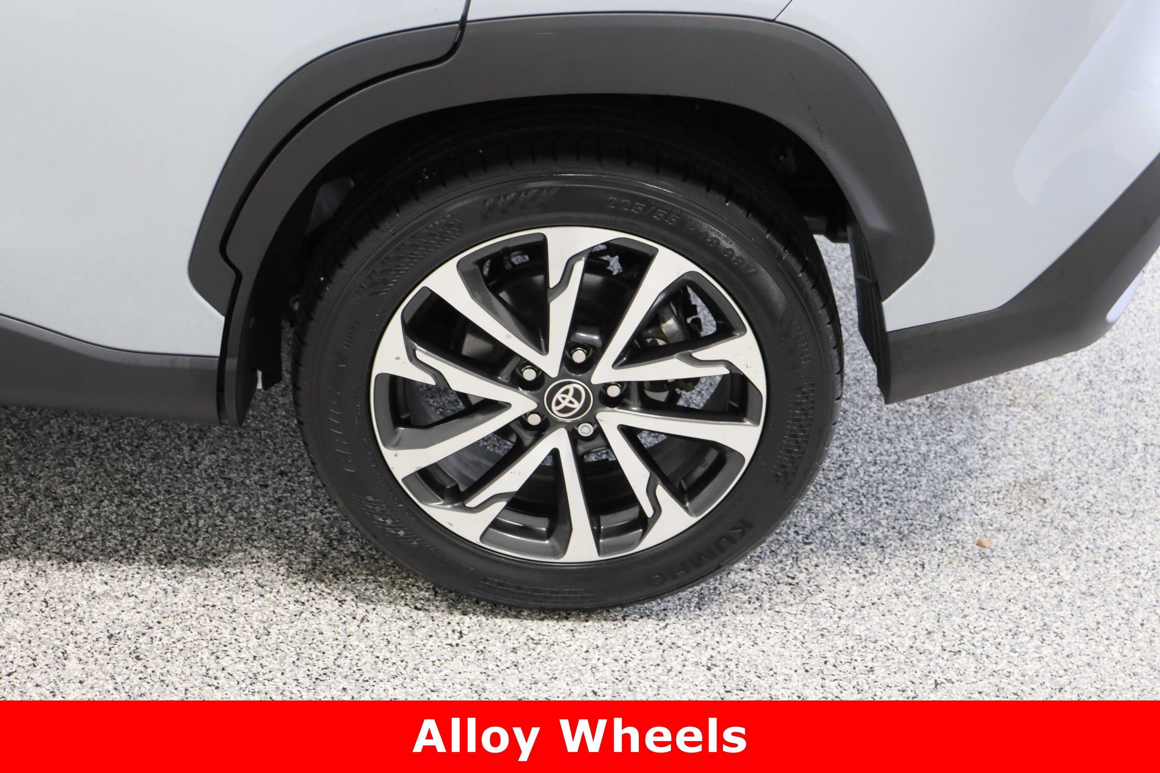 Certified 2024 Toyota Corolla Cross XLE image 10