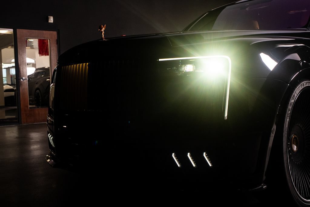 Used 2025 Rolls-Royce Cullinan AWD/4WD image 28