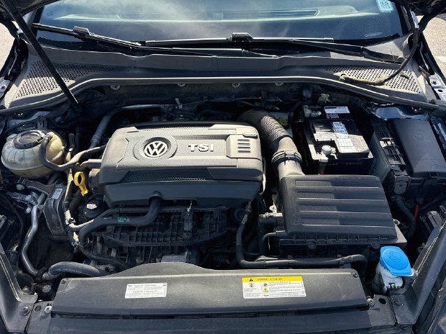 Used 2020 Volkswagen Golf 4-Door FWD image 35