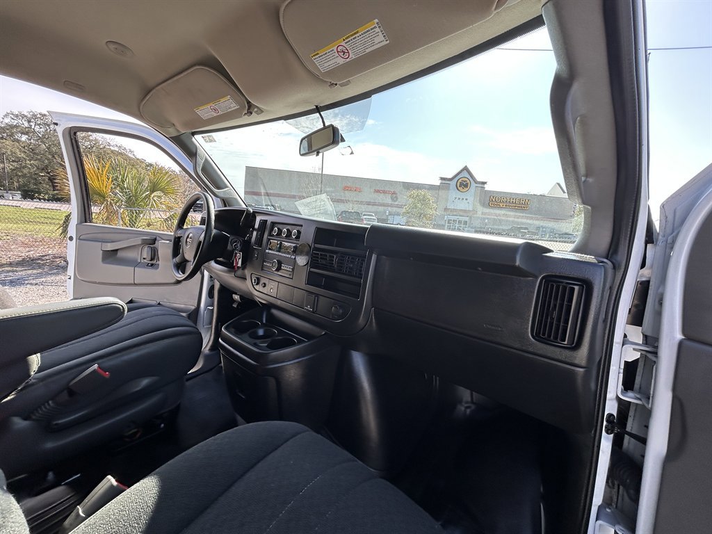 Used 2020 GMC Savana 2500 w/ Driver Convenience Package image 11