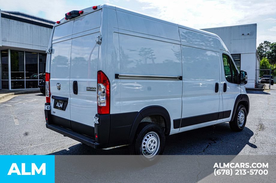 Used 2025 RAM ProMaster 2500 w/ Convenience Group FWD image 5