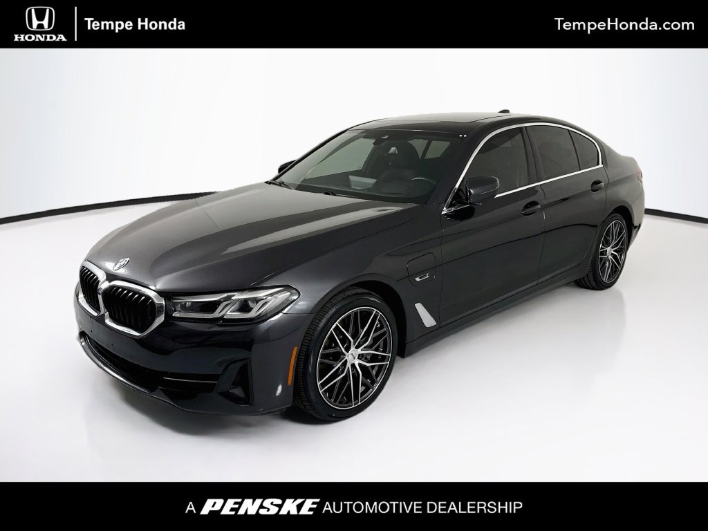 Used 2022 BMW 530e RWD image 1