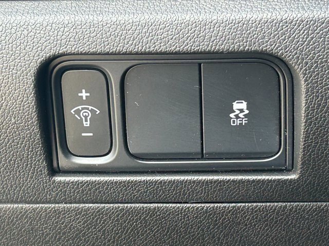 Used 2024 Kia Sorento S image 23