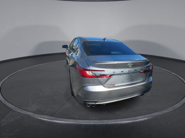 Used 2025 Toyota Camry SE image 13