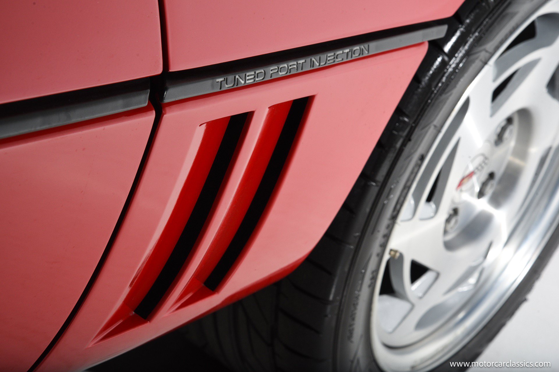 Used 1990 Chevrolet Corvette ZR-1 RWD image 19