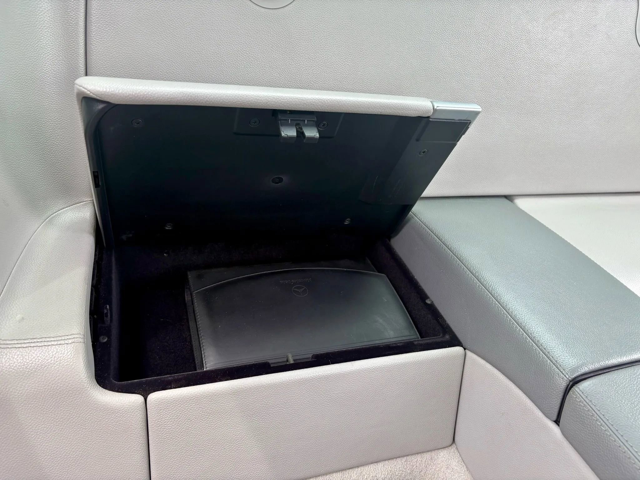 Used 2003 Mercedes-Benz SL 500 image 26