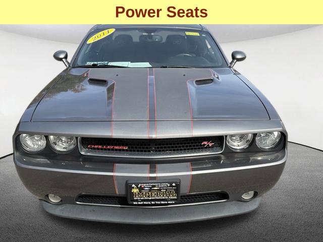 Used 2011 Dodge Challenger R/T RWD image 4