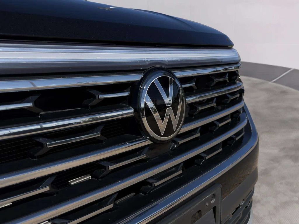 Used 2024 Volkswagen Atlas SEL AWD/4WD image 34