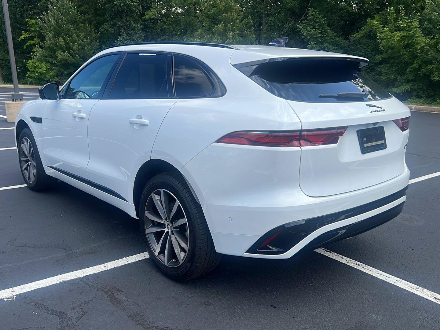 Certified 2026 Jaguar F-PACE R-Dynamic S AWD/4WD image 3