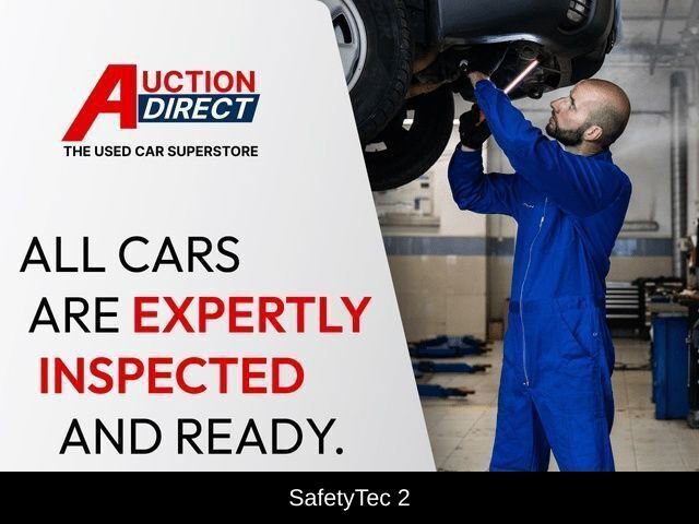 Used 2015 Chrysler 300 C Platinum w/ Harman/Kardon Audio Group image 8