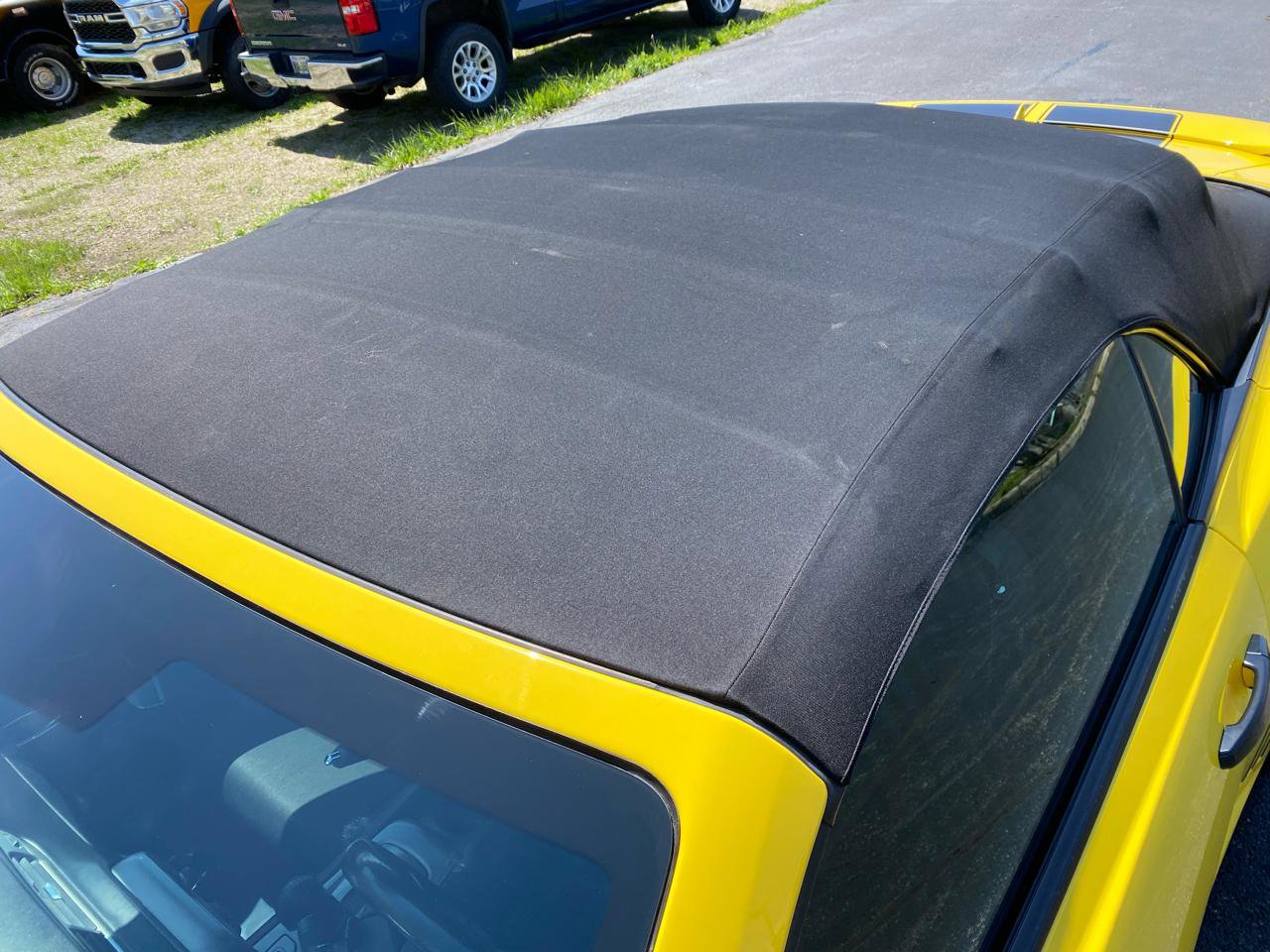 Used 2015 Chevrolet Camaro LT RWD image 19