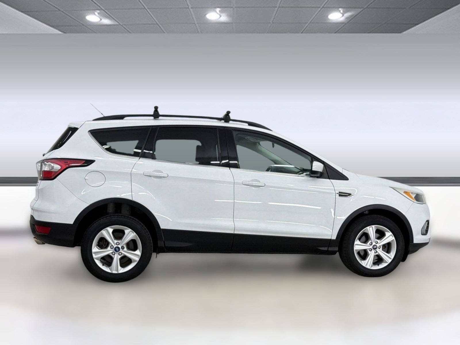 Used 2018 Ford Escape SE FWD image 8