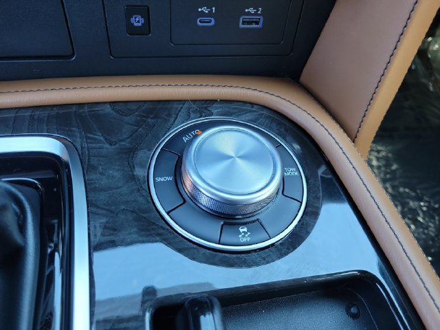 Used 2023 INFINITI QX80 Sensory w/ Cargo Package AWD/4WD image 35