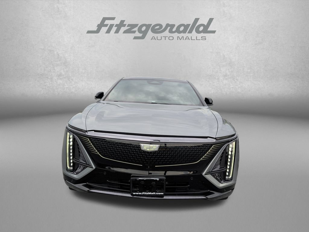 Used 2024 Cadillac Lyriq Sport RWD image 2