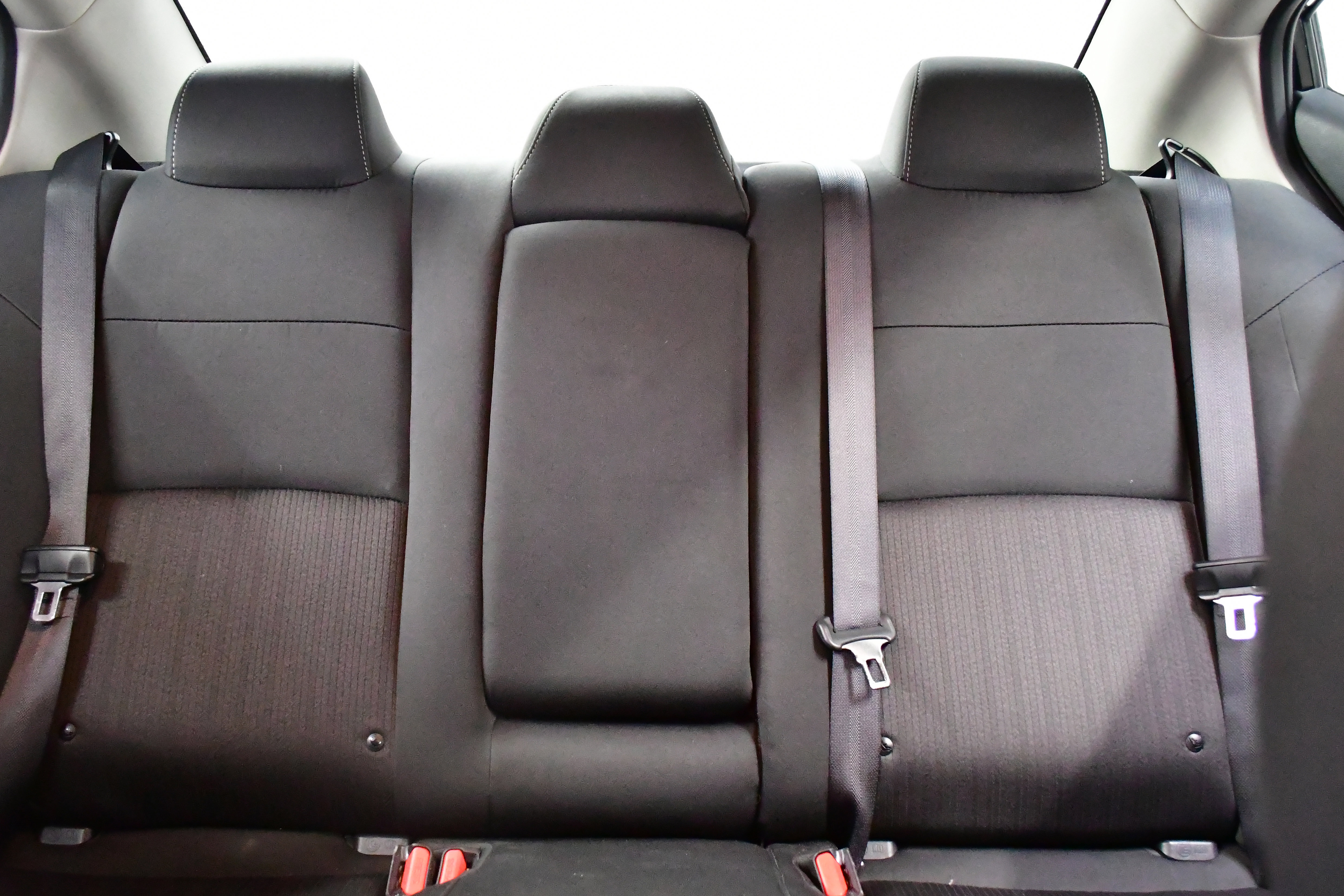 Used 2025 Nissan Altima 2.5 SV FWD image 11